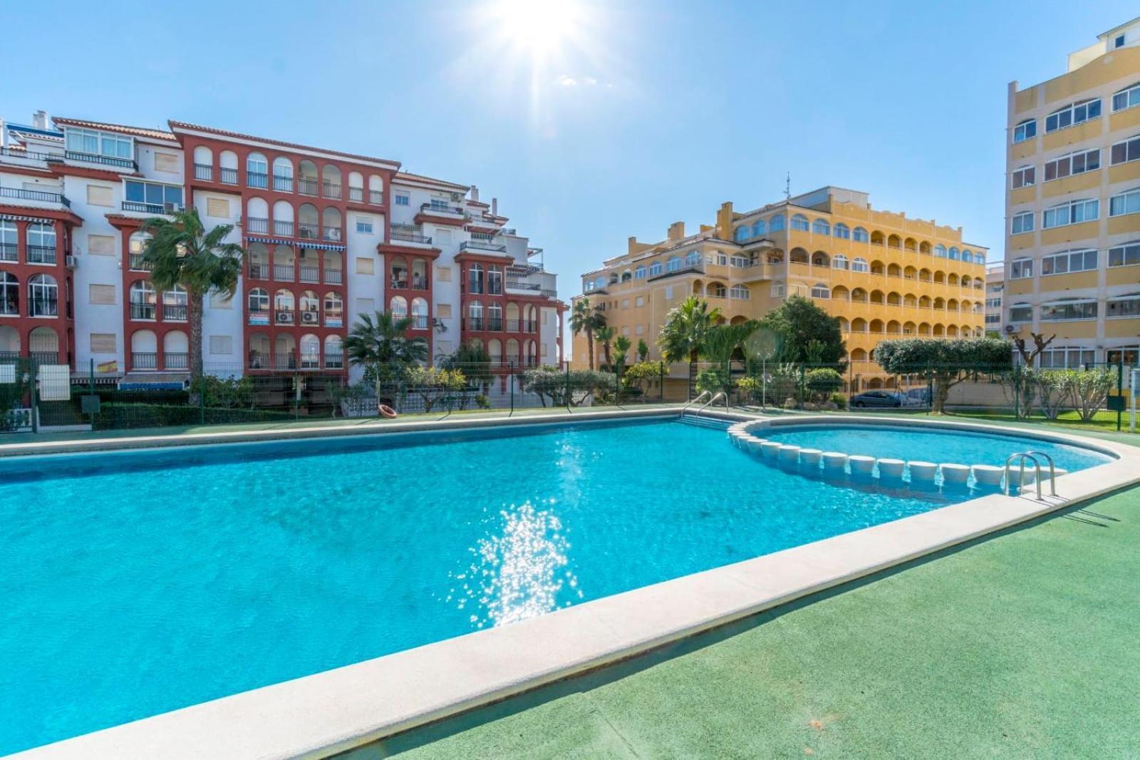 Nice Modern 2 Bed Apartment In Torrievieja Torrevieja Exterior foto